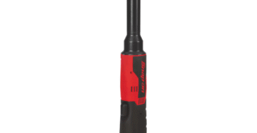 rachet inalámbrica Snap-on CTR768W1, 3/8" con cuello largo de 14.4V: potencia y alcance para trabajos de difícil acceso.